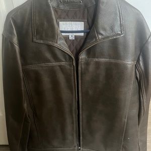 Men’s dark brown leather jacket